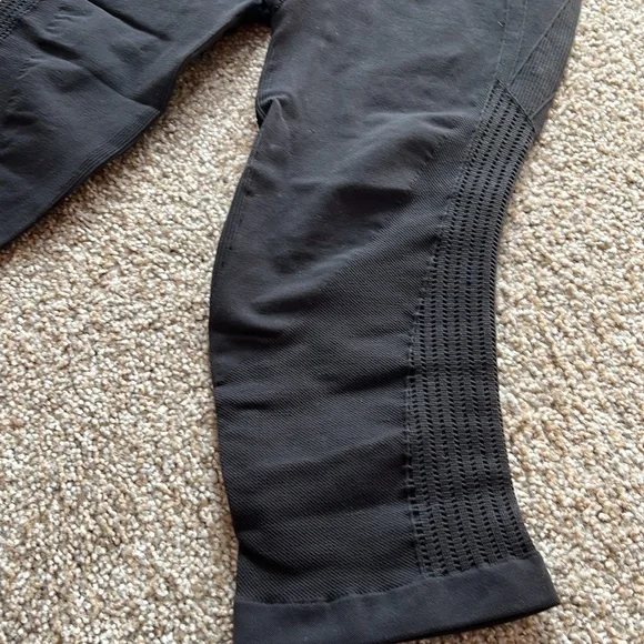 New Lululemon crop leggings - Picture 4 of 4